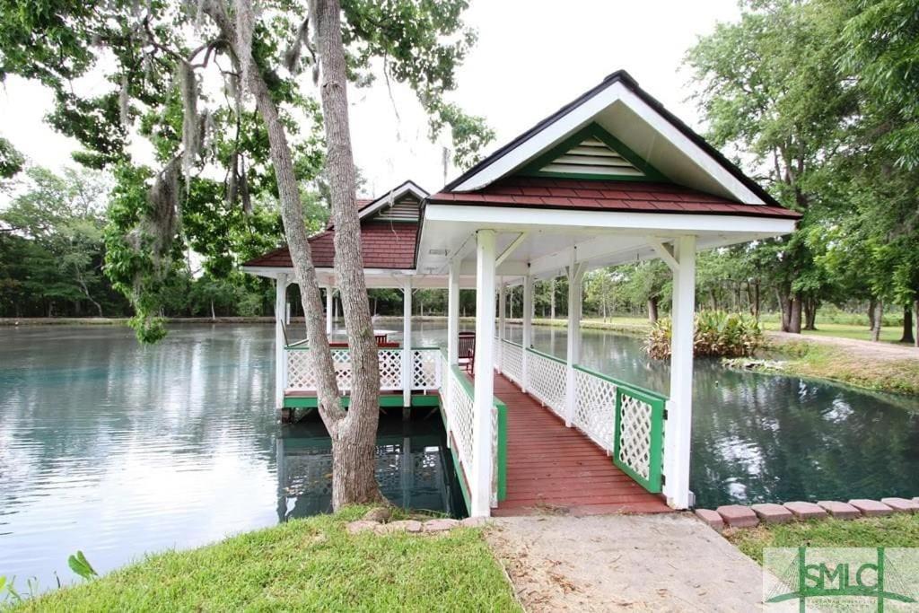 A Retro Rejuvenation Villa Midway Luaran gambar